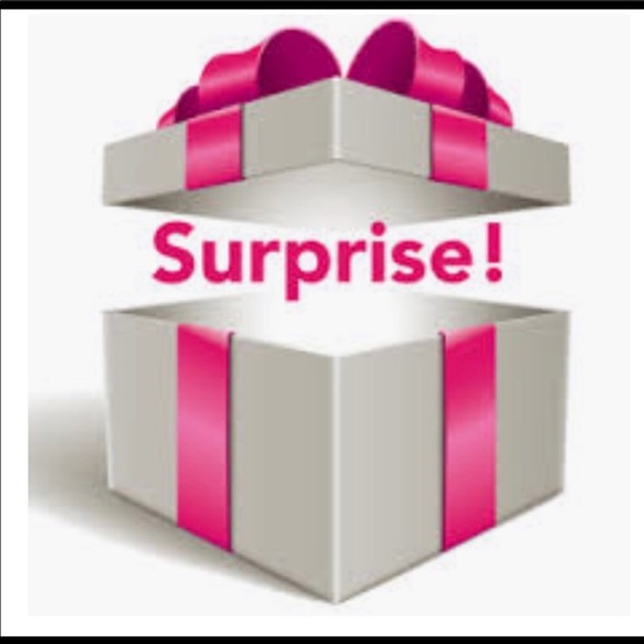 💗 Surprise Box 💗 - Picture 1 of 1